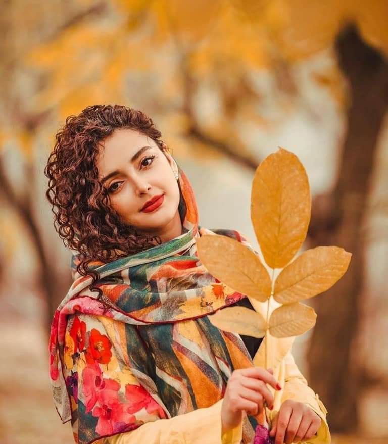 عکس پروفایل شاد دخترونه پاییزی