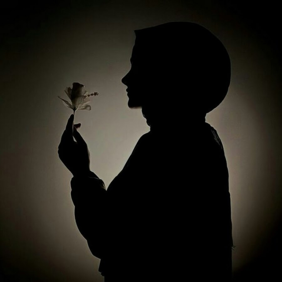 عکس پروفایل دخترانه باحجاب شیک سیاه سفید