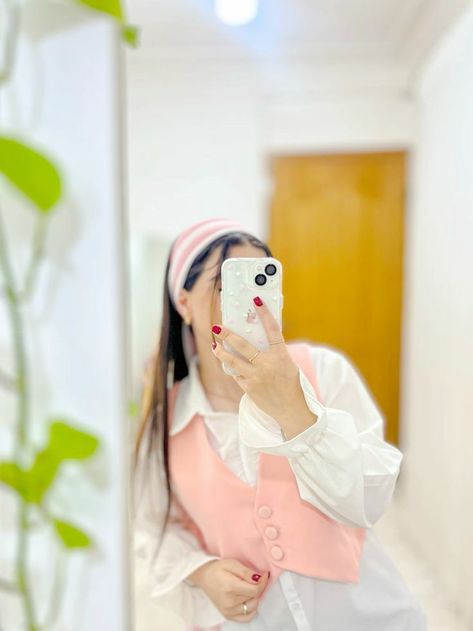 عکس پروفایل دخترانه با گوشی زیبا و خاص