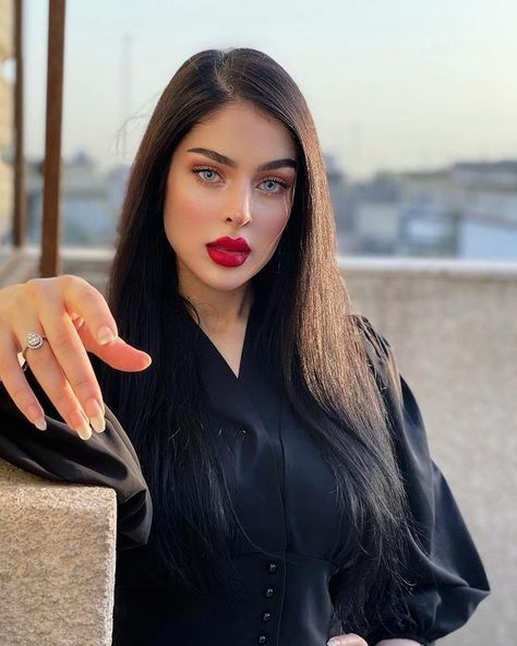 عکس پروفایل خارجی دخترانه شیک و زنانه
