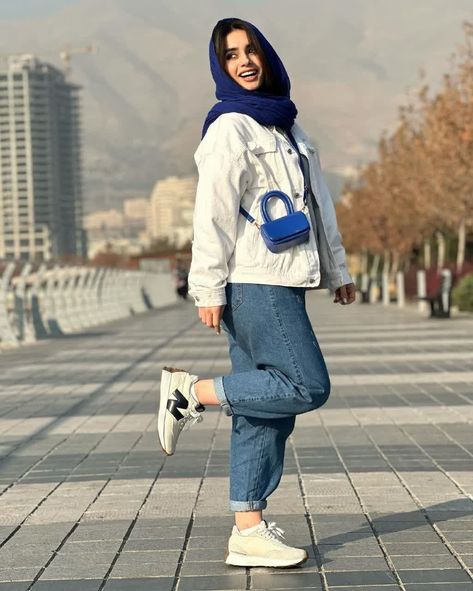 عکس پروفایل دخترانه باکلاس در خیابان زیبا