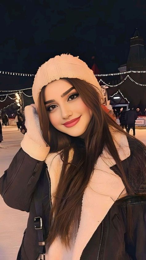 عکس پروفایل خارجی دخترانه با تم زمستانه