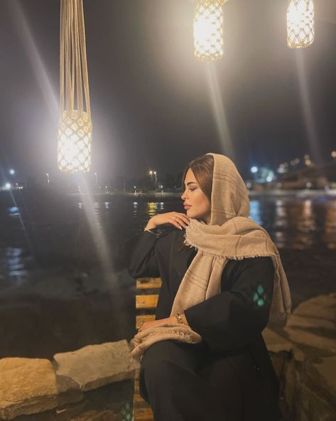 عکس پروفایل دخترونه اسپرت لب دریا