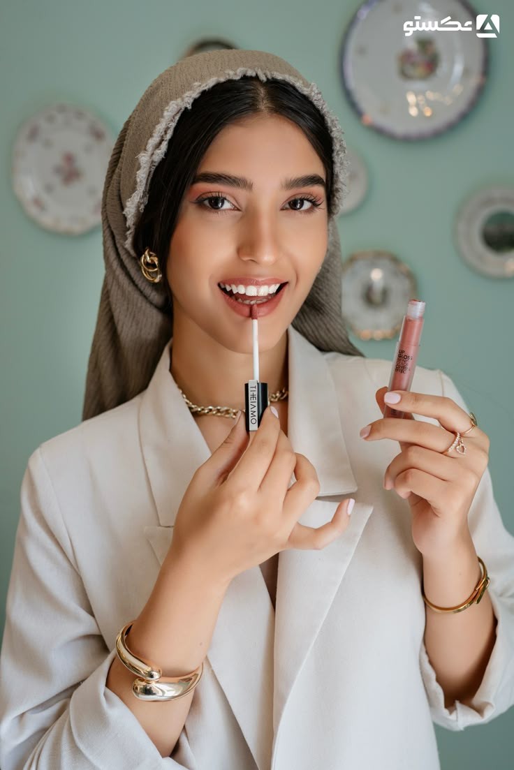 عکس پروفایل آرایشگر زنانه خاص