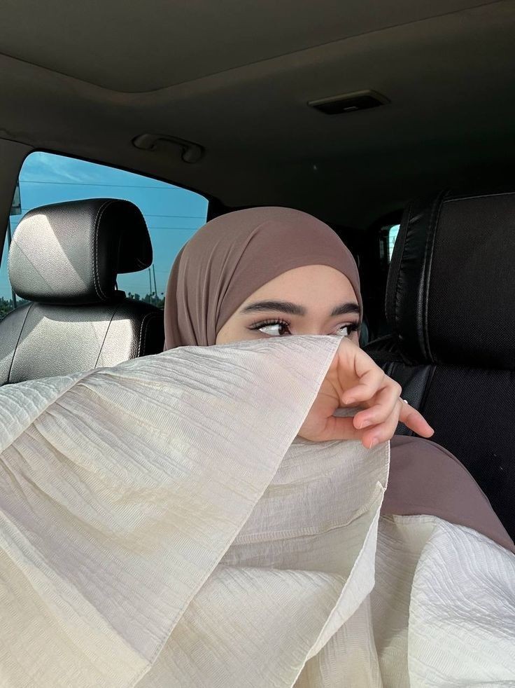 عکس پروفایل عربی دخترانه داخل ماشین