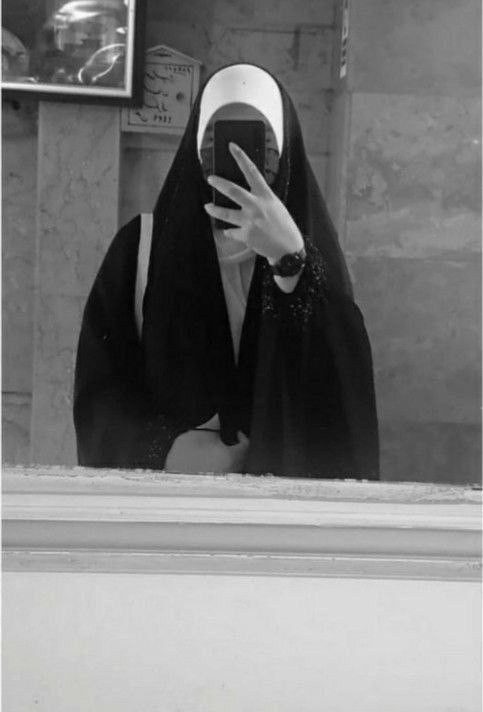 عکس پروفایل چادری سلفی در آینه