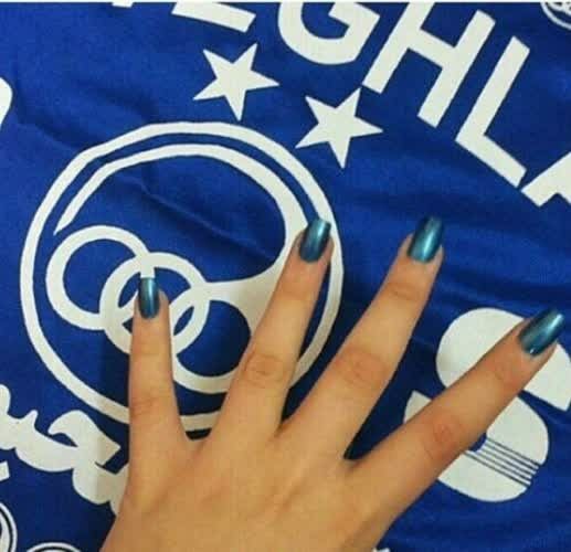 عکس دختر استقلالی برای پروفایل بدون چهره