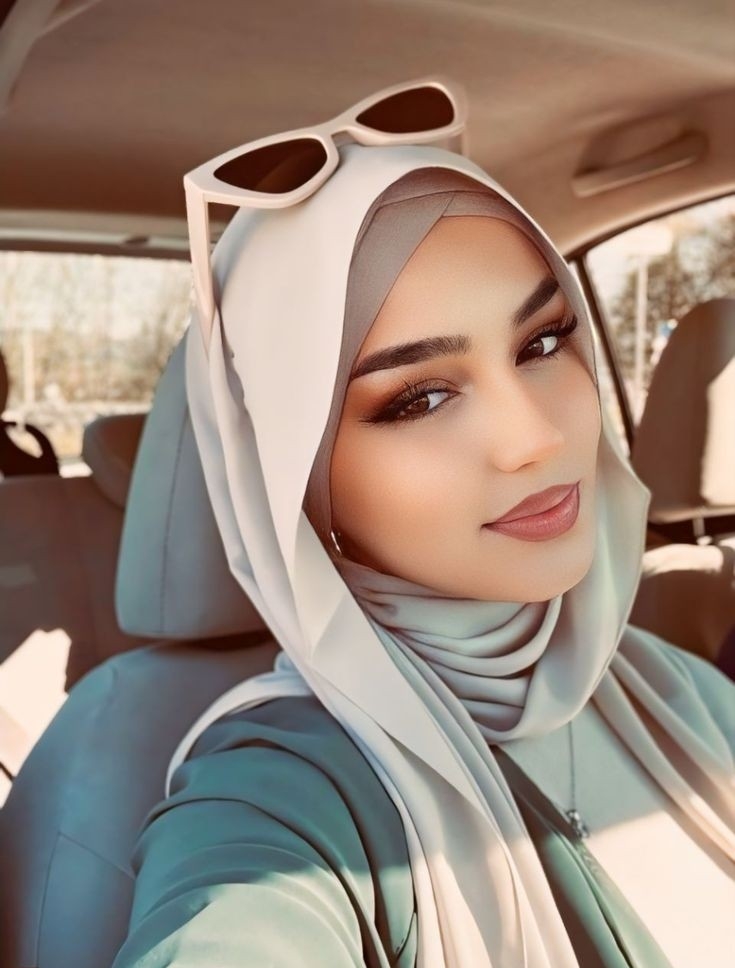 عکس پروفایل عربی دخترانه در ماشین