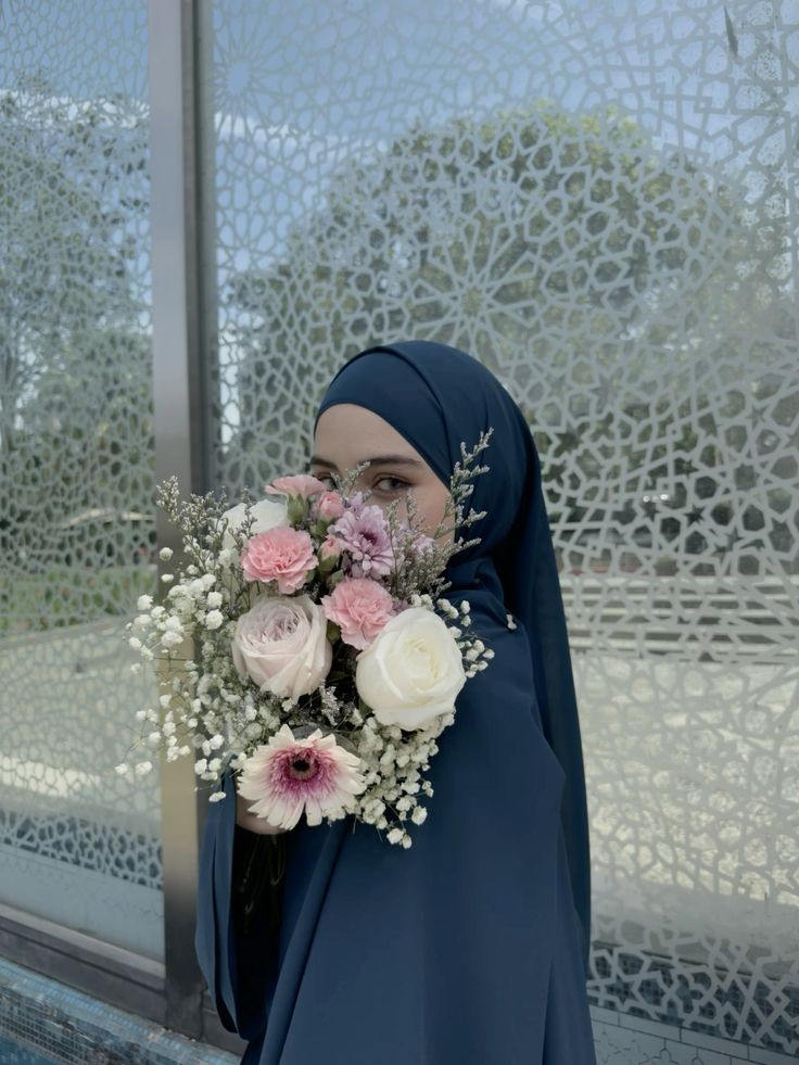 عکس پروفایل عربی دخترانه با دسته گل