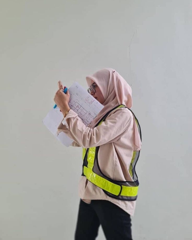 عکس پروفایل خانم مهندس خاص