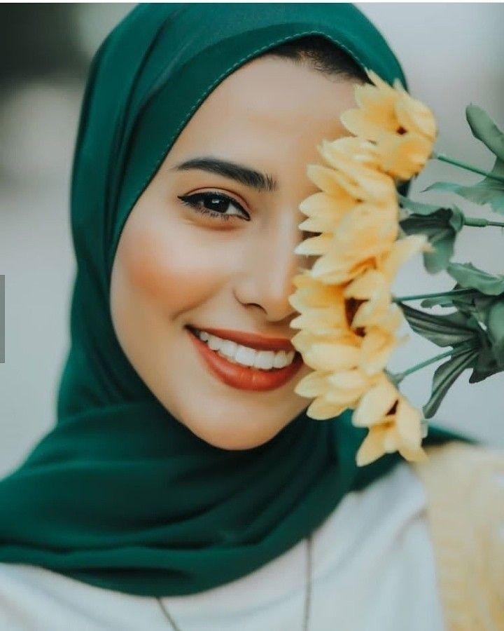 عکس پروفایل زنانه با گل