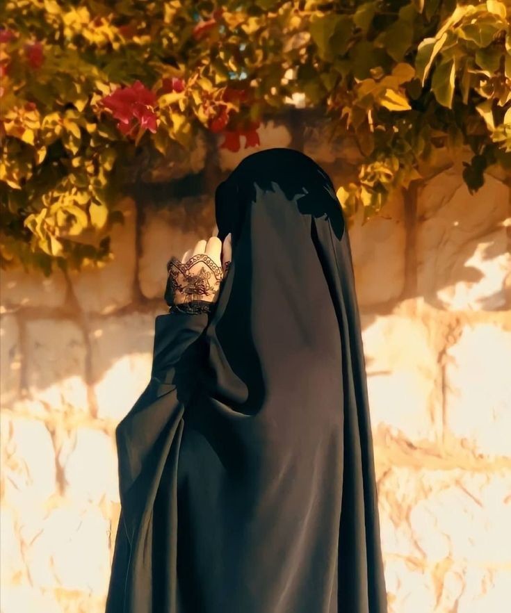 عکس پروفایل چادری پاییزی