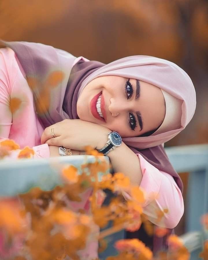 عکس پروفایل زنانه شاد