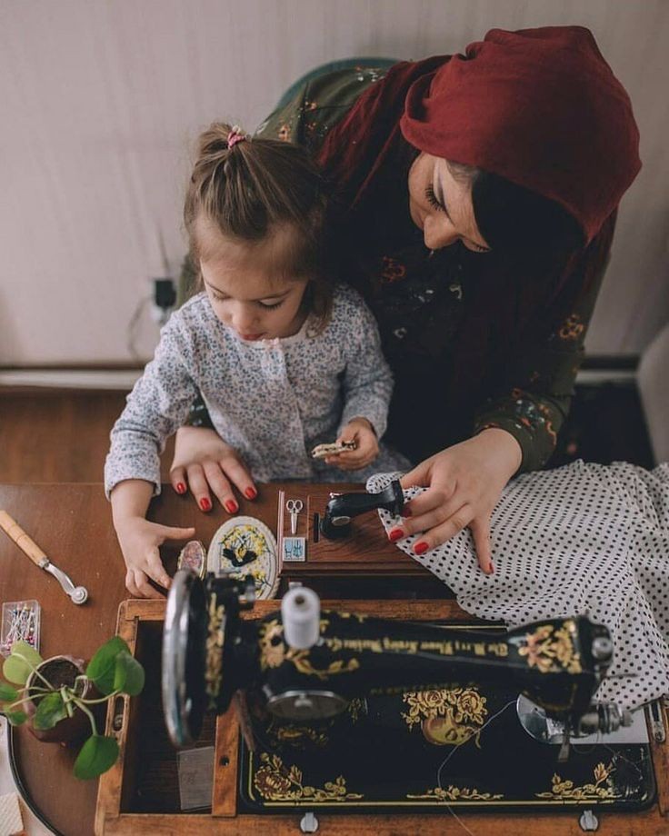 عکس پروفایل خیاطی زنانه مادر دختری