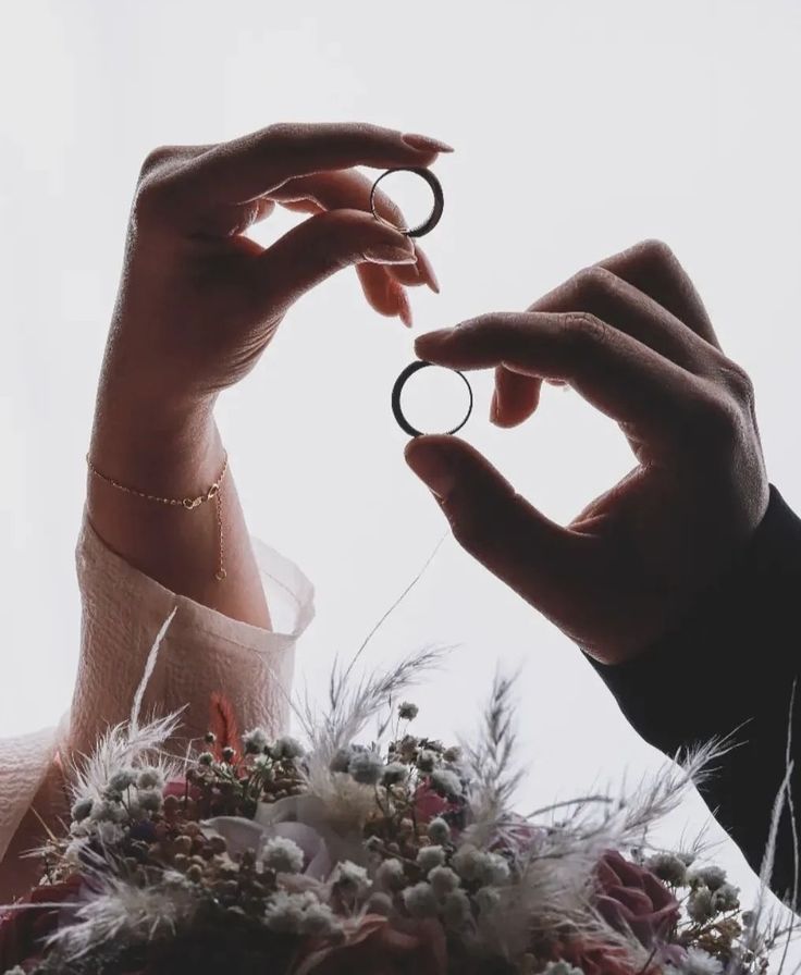 عکس هنری حلقه ازدواج برای پروفایل