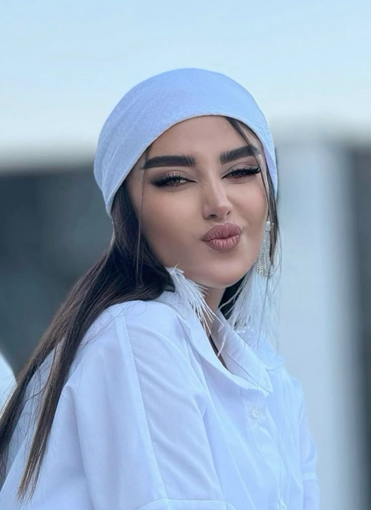 عکس دختر شیطون برای پروفایل شیک