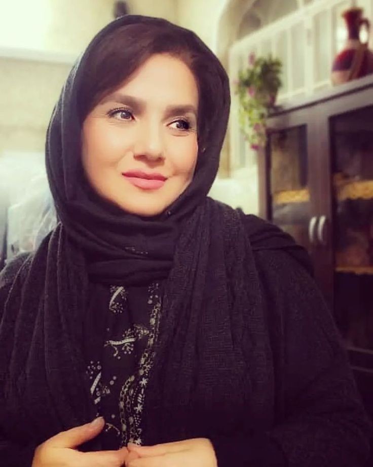 عکس زن سن بالا جذاب برای پروفایل
