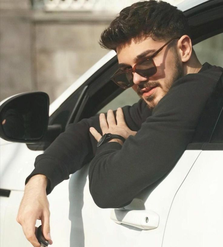 عکس پروفایل پسرانه خفن تو ماشین