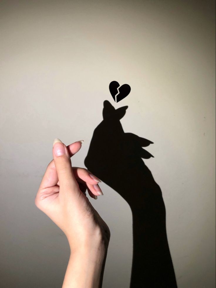 پروفایل عکس قلب شکسته دختر بدون چهره