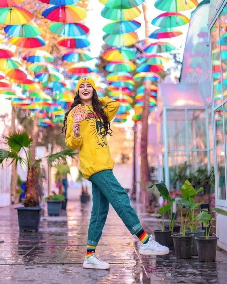 عکس دختر شیطون با ژست خاص برای پروفایل